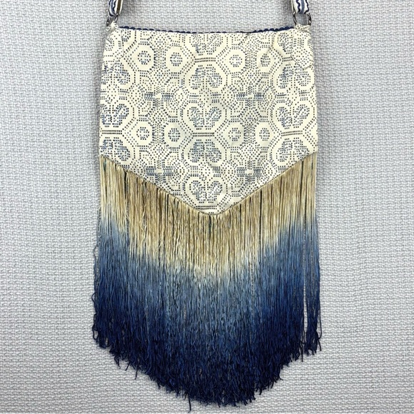 Labellum By Hillary Scott Hand Beaded Boho Blue Ombre Fringe Crossbody Bag - Picture 10 of 14